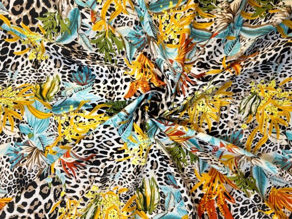 Silk Crep Fabric Dressmaking Fabric Kids Crafting Fabric Modern Fabric Woman Clothing